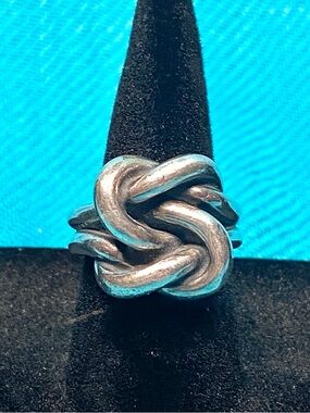 James Avery Silver Love Knot Ring, sz 7